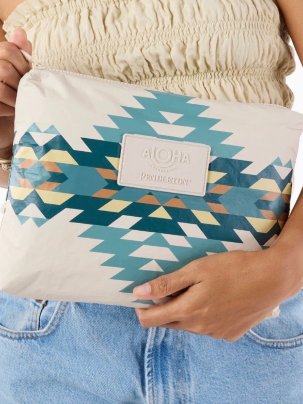 ALOHA Collection X Pendleton Special Edition Rancho Arroyo MID Pouch Tide NWT